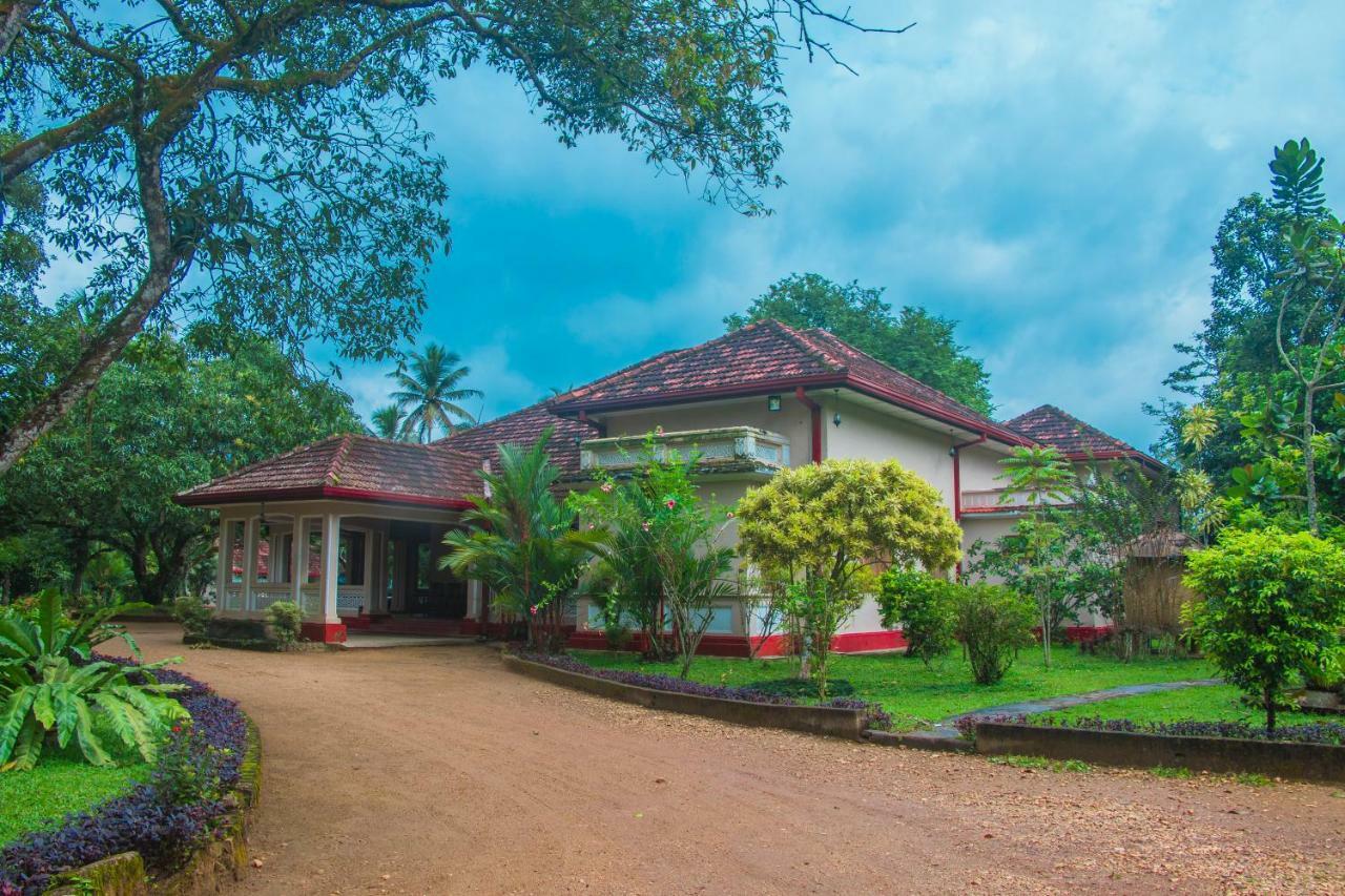Randiyaepiliyagoda Resort Avissawella Esterno foto