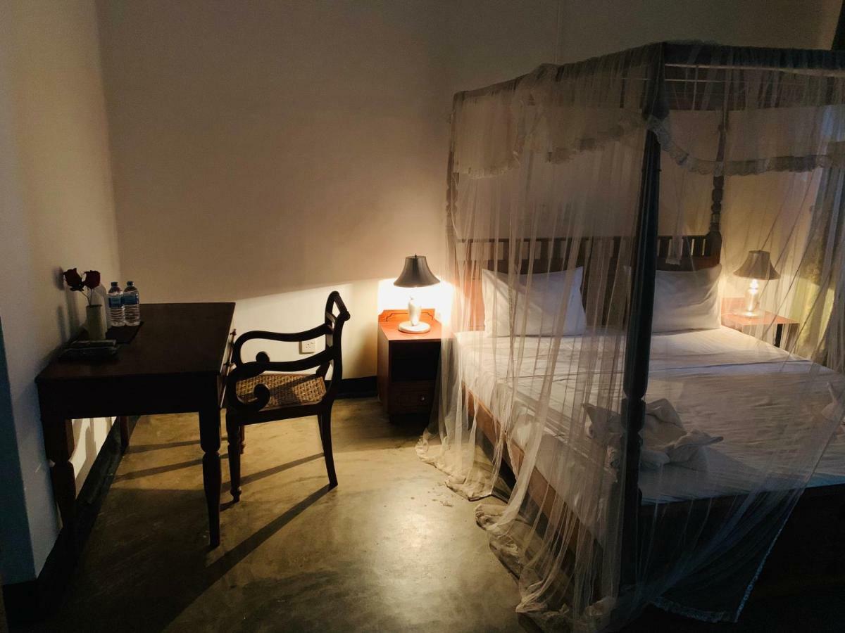 Randiyaepiliyagoda Resort Avissawella Esterno foto
